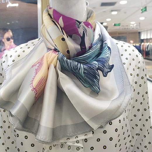 2F伊点百分百蚕丝大方巾105cm*105vm 商品图0