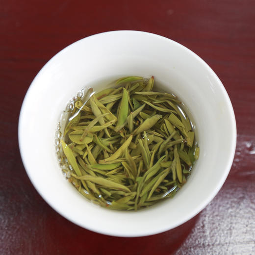 【宜昌助农馆】五峰白溢春御品贡芽240g  48g*5罐/盒 商品图4