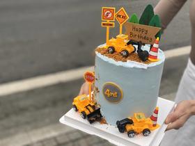 挖掘机摆件奶油生日蛋糕