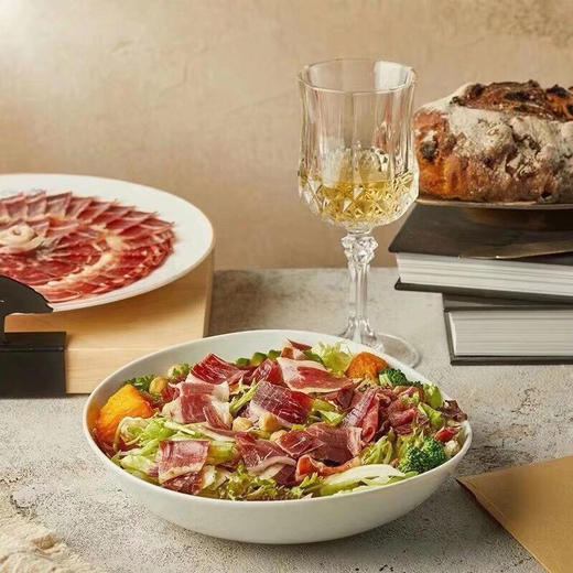 西班牙🇪🇸5J 黑标Cinco Jotas火腿
火腿整腿 送火腿架 大自然和时间的杰作，橡果喂养100%伊比利亚黑猪，油脂均衡，入口即化细腻醇香 商品图6