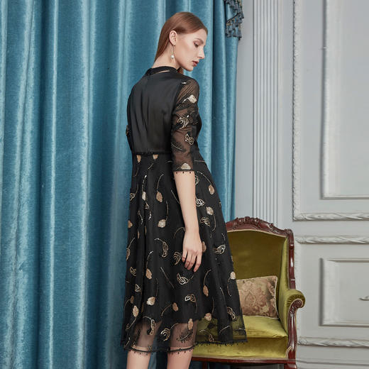 NC81S斯尔丽2021年春季上新瑟俪脱卸领烫钻连衣裙 商品图1