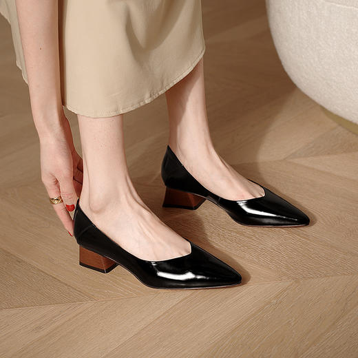 OLD D788小方头复古中跟漆皮高跟单鞋 商品图0