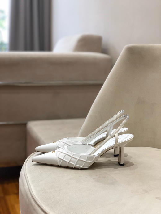 小香家 真丝手工串珠后空单鞋 商品图3