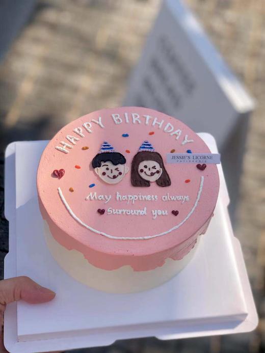 手绘少女复古奶油生日蛋糕 商品图0