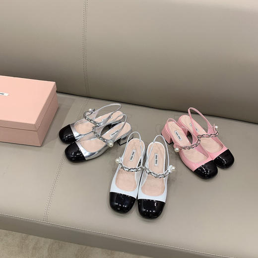 miumi*新款玛丽珍系列凉鞋 商品图0