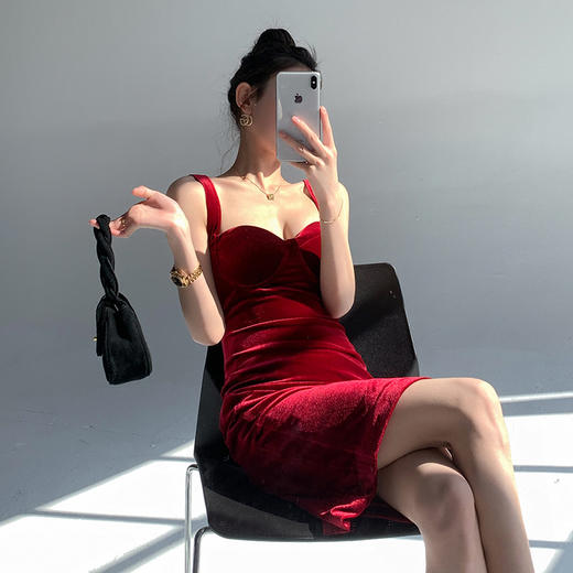 惊艳丝绒，面料控女人味，紧身开叉连衣裙#SS2124 商品图1