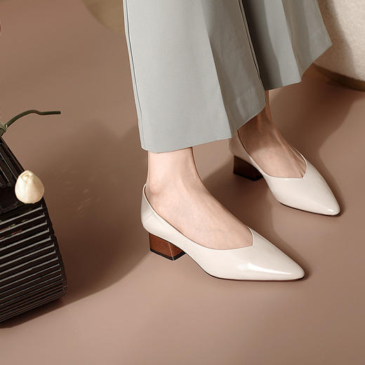 OLD D788小方头复古中跟漆皮高跟单鞋 商品图1