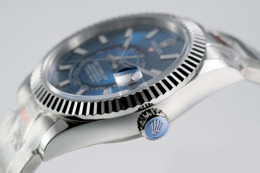 劳力士Rolex Sky-Dweller 纵航者型 天行者
【表壳】表盘尺寸42mm 商品图3