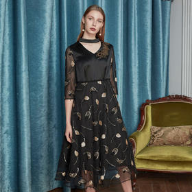 NC81S斯尔丽2021年春季上新瑟俪脱卸领烫钻连衣裙