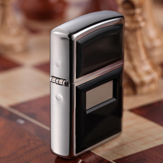 芝宝打火机（黑雅士镜面镀铭徽章）356 商品图3