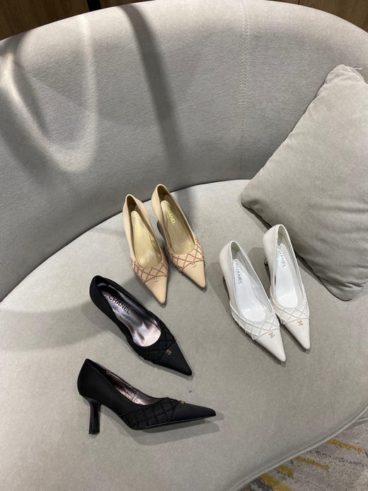 小香家 真丝手工串珠高跟鞋3色 商品图0