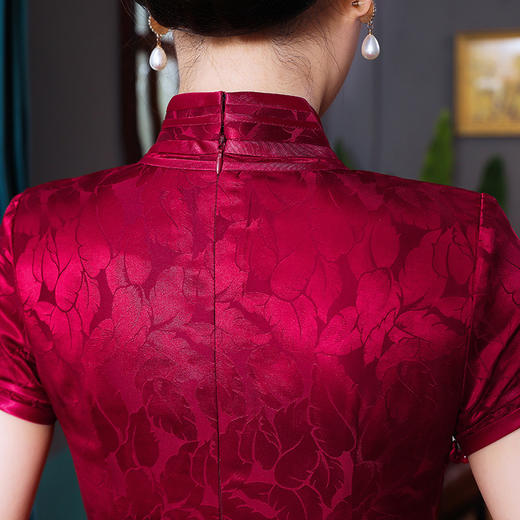 上海旗袍厂TZRY-21004喜庆提花真丝旗袍品质款生产加工2021新款改良宴会礼服高档旗袍 商品图3