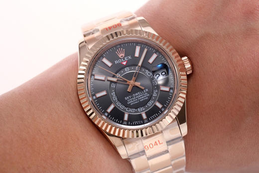 劳力士Rolex Sky-Dweller 纵航者型 天行者
【表壳】表盘尺寸42mm 商品图6