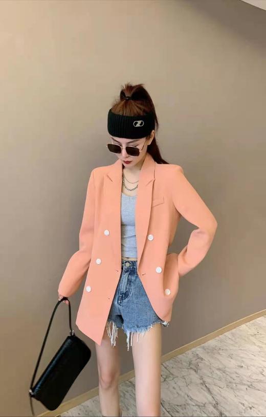 精典蓝月 品类:休闲西服 商品图0