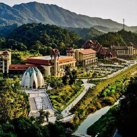 【韶关-经律论】399元即享经律论森林公寓，特色森林公寓住宿＋68池森林氡温泉+双人精美营养早餐+4A景区门票+翡翠艺术馆门票！四季游玩全攻略—康养福地欢迎您！ 商品图1