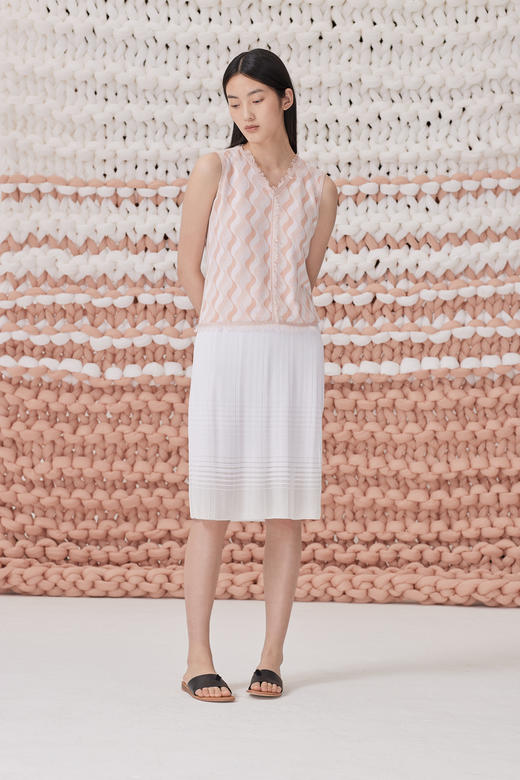 春夏 V领波纹针织女背心 SJS93W064N 商品图1