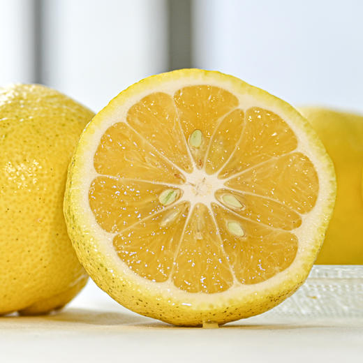 【黄金贡柚  5斤】| 汁水丰厚，纯甜无酸，清新怡人，结合了柠檬的香、柚子的甜，果肉滑嫩 商品图3