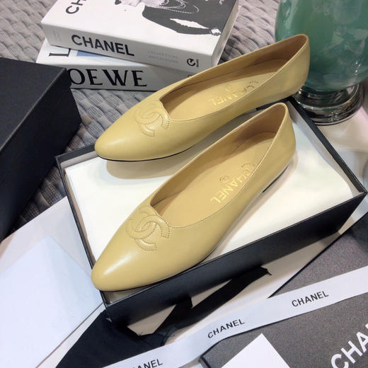 小香春夏新款果冻色女单鞋 商品图4