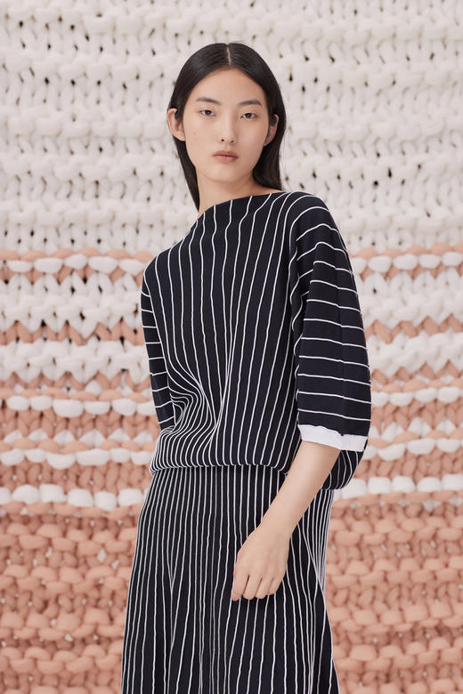  春夏 一字领针织百褶女套衫 SJS93W010N 商品图0