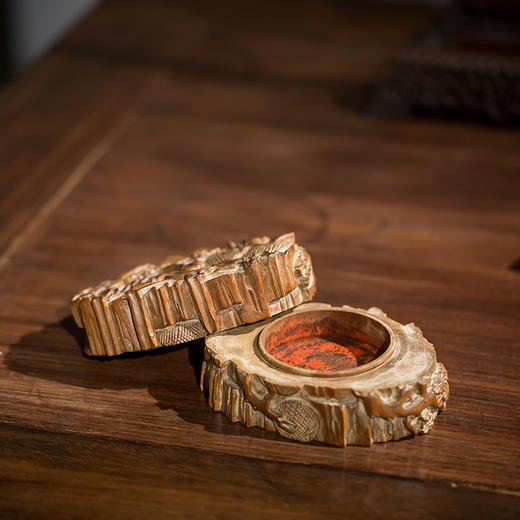 清代 老山檀香松树纹印泥盒 商品图4