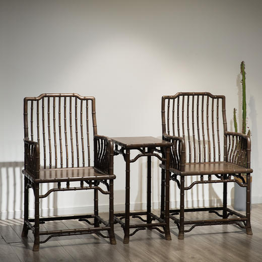 清代 红木竹节工梳背椅（两椅一几） 商品图4