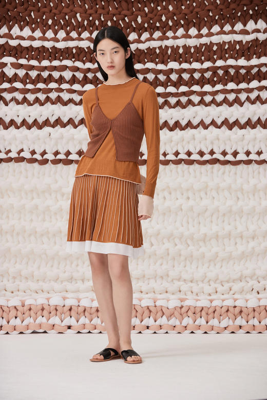  春夏 针织百褶A字短裙 SJS93W014N 商品图3