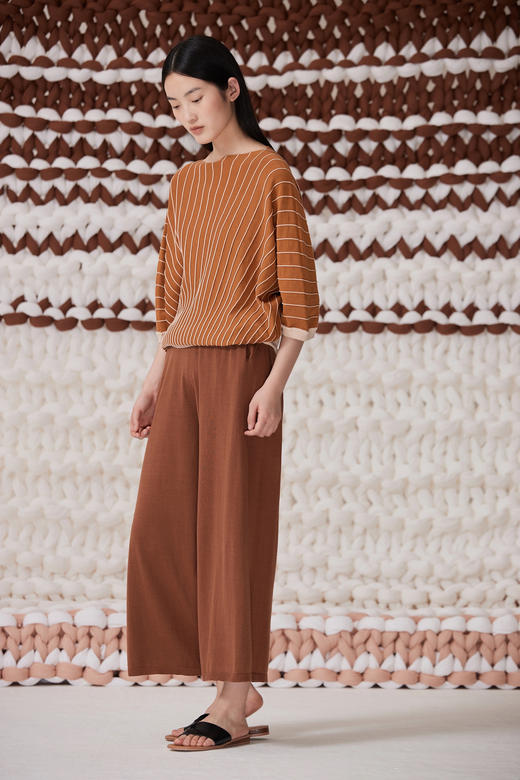  春夏 一字领针织百褶女套衫 SJS93W010N 商品图4