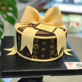大热款LV水桶包蛋糕（图中不使用金粉）提前2天预定