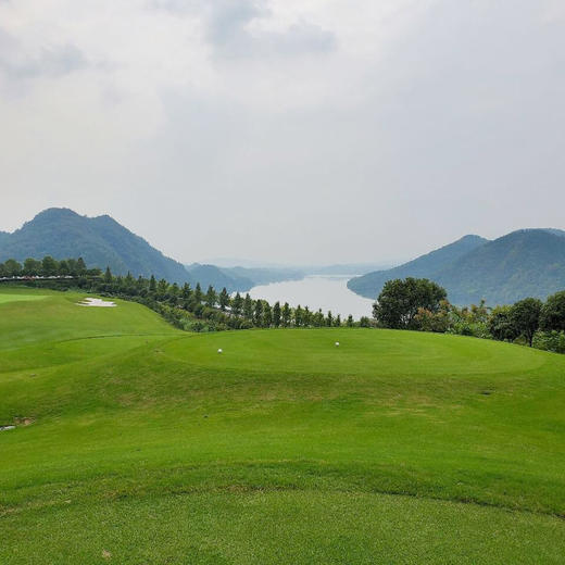 三峡天龙湾国际高尔夫俱乐部 Sanxia Sky Dragon Bay Golf Club | 宜昌高尔夫球场俱乐部 | 湖北 | 中国 商品图3