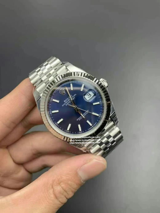 VS版本劳力士日志蓝面少量到货，接受预订。搭载全新3235机芯，72小时动能储存。没错，72小时。 商品图1