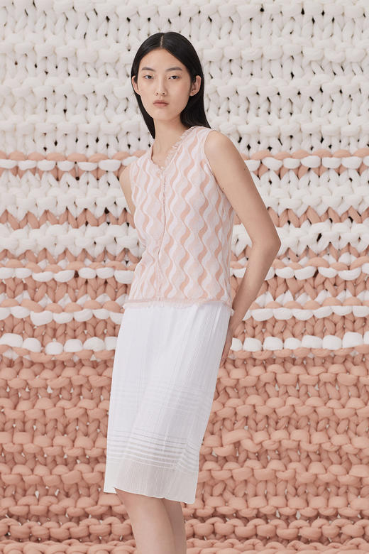 春夏 V领波纹针织女背心 SJS93W064N 商品图3