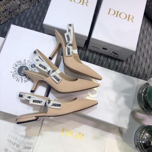 J'ADIOR织带女鞋-杏色布面 商品图2