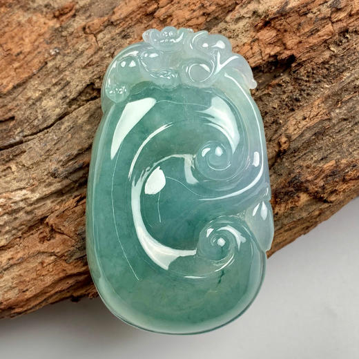 派瑞翡翠 翡翠挂件 糯种 油清色 商品图0