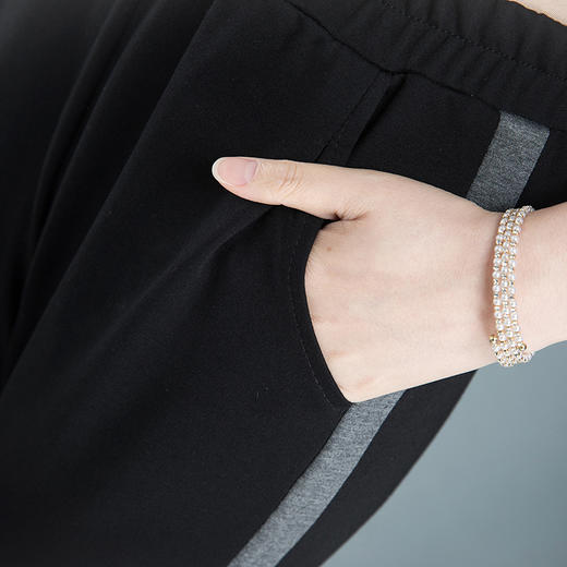 QYM-XYKL-QM03-Y新款时尚气质休闲圆领七分袖蝴蝶印花上衣运动裤两件套 商品图4