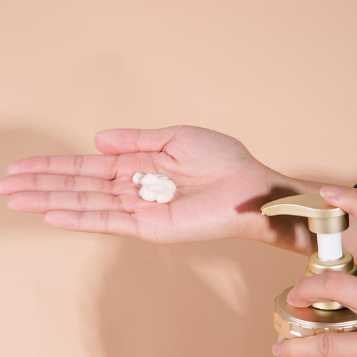 日本honey蜂蜜护发素安蒂花子无硅油滋润柔顺亮泽干枯毛躁发救星 商品图3