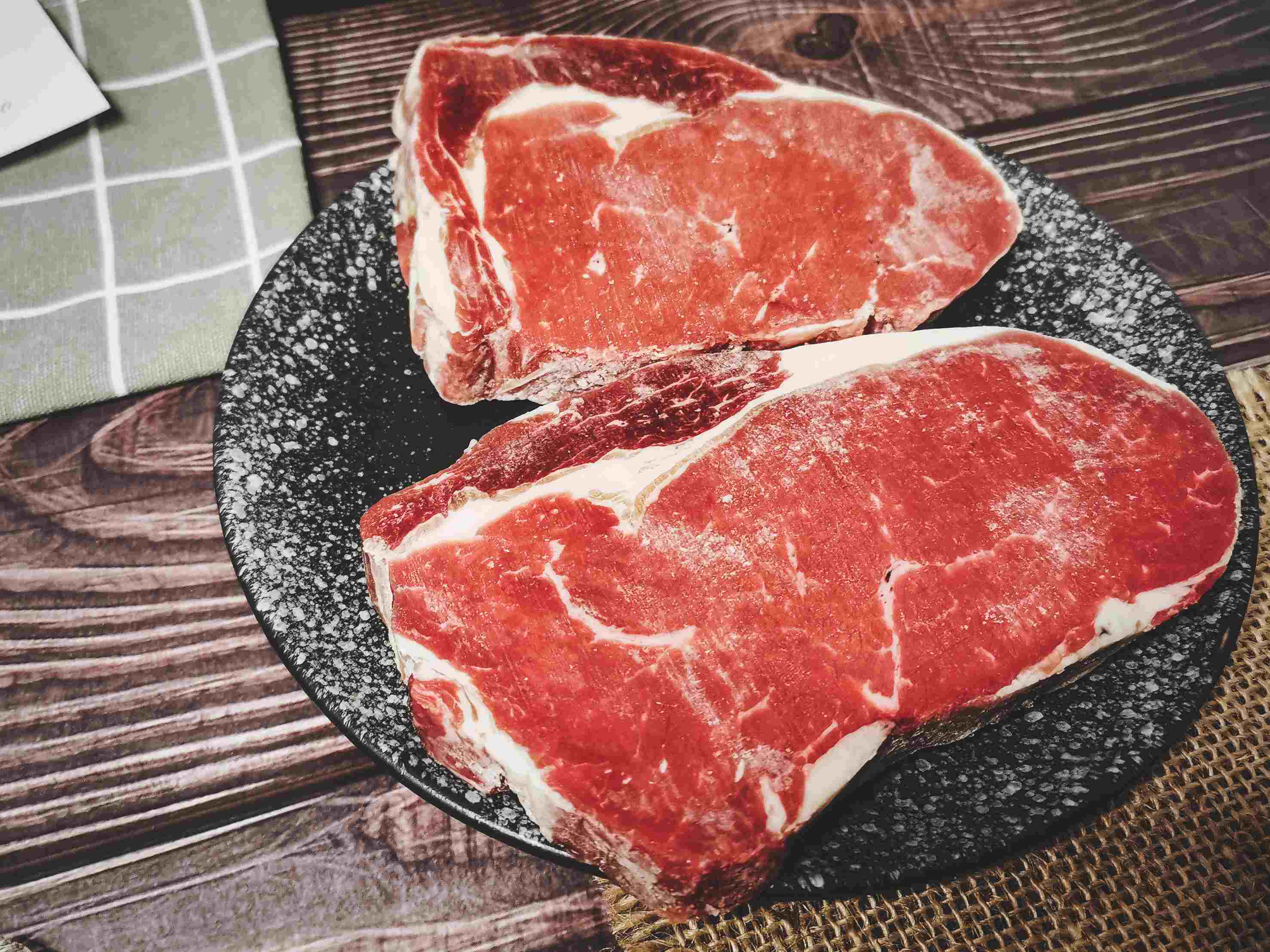 澳洲进口原切草饲眼肉牛排200g赠送黑胡椒海盐