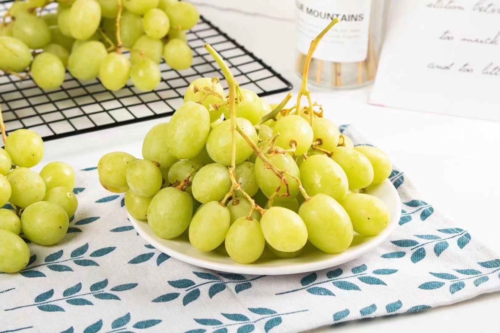 【澳洲·甜地球青提】颗颗晶莹剔透,口感嘎嘣儿脆,如爆爆珠般.好吃到