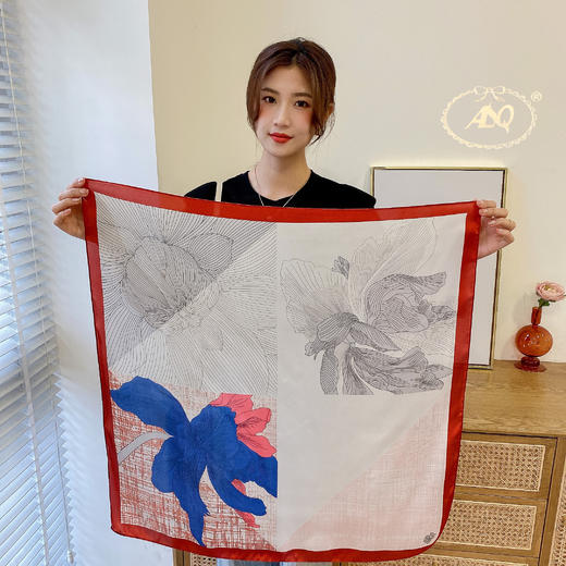 【内购不退换】【魔法丝巾】【一抹色彩 点亮整身搭配】【现货】臣禾【经典实用款】方巾好用又好看仿真丝锻面【多场合搭配用途】S211270330 商品图8