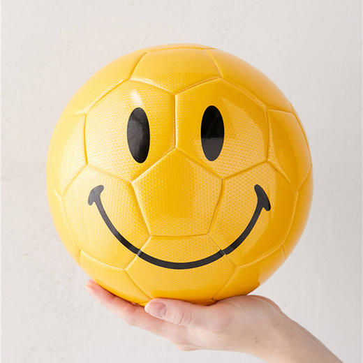 Chinatown Market 黄色足球 商品图3