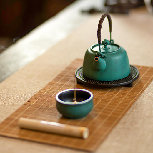 朱炳仁丨欢喜壶 铜壶 280ml 茶具套组 1壶1琴炉1葫芦香插 配壶垫壶叉      商品图1