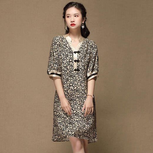 上海旗袍厂AYK-QF-210105锦棉杏花印花改良旗袍2021春夏复古女装v领木耳边拼接系带连衣裙 商品图0