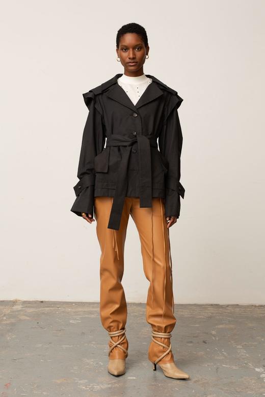 Palmer Harding 奶白色/黑色腰带短夹克 商品图5