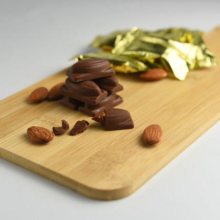 日本不二家杏仁坚果进口夹心巧克力 116.6g（166179） 商品图1