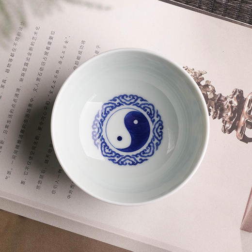 青花内画牛转乾坤杯 商品图3
