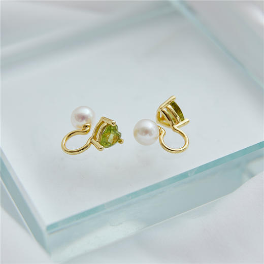 Pearl moments 橄榄石珍珠耳夹 商品图13