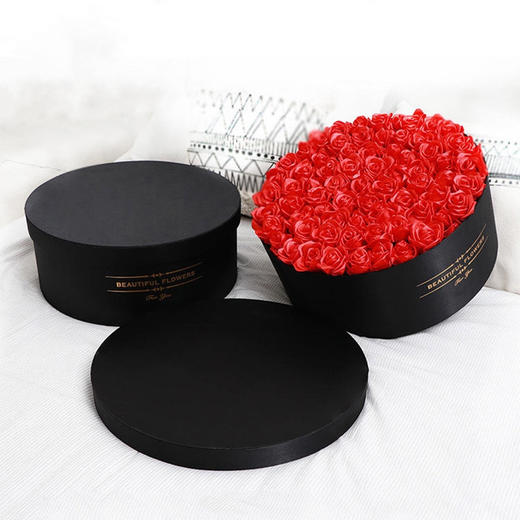 99朵绸缎圆形礼盒 商品图1