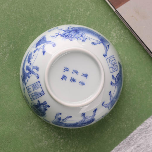 青花内画牛转乾坤杯 商品图4