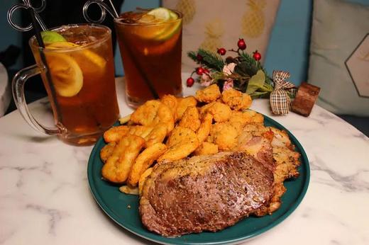 抢购有效期截止4月30日【江南西地铁A口】壕吃牛扒鸡扒肉食拼盘，仅69元抢门市价168元未完待续2人肉食拼盘套餐，吃过便知炸鸡与啤酒更配,肉食者的狂欢 商品图0