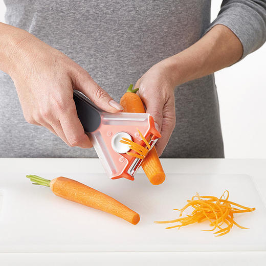 三面削皮器英国进口多功能家用厨房手动水果刀不锈钢【JosephJoseph】 商品图1