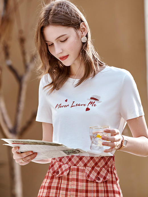 欧芮儿圆领刺绣t恤女2021年新款帽子字母印花减龄简约气质打底衫 商品图0